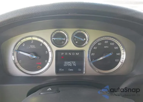 2014 Cadillac Escalade Esv Luxury z USA, uszkodzony, nr VIN 1GYS4HEF5ER178976